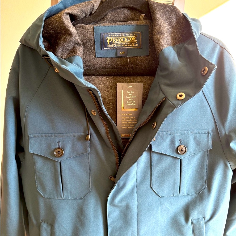 NWT Gorgeous dry and warm Pendleton Jacket for sale - Picture 10 of 16